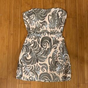 Forever 21 Strapless Mini Dress with Silver and Cream Swirls M